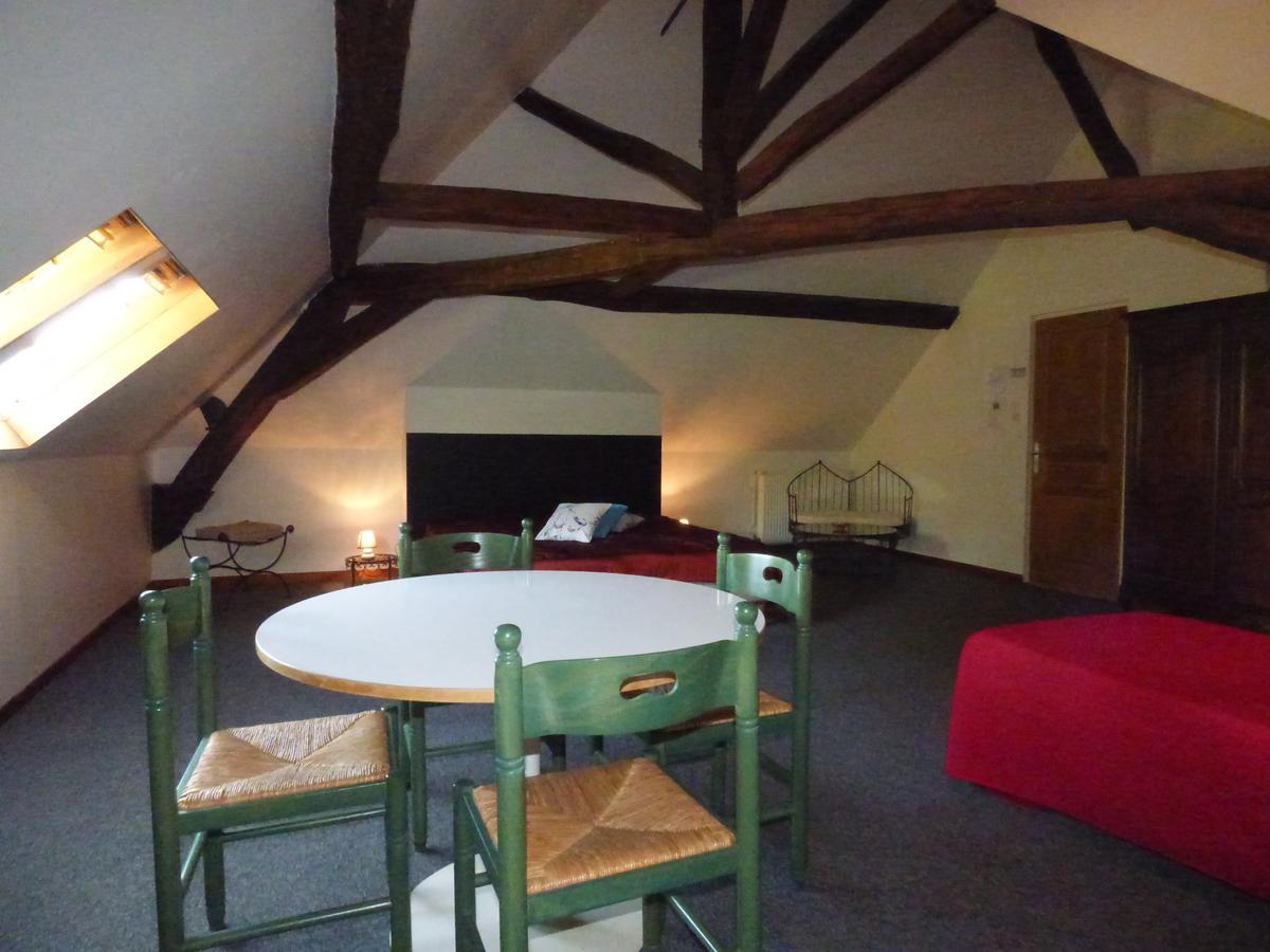 La Ferme Du Chateau Panzió Tresnay Kültér fotó